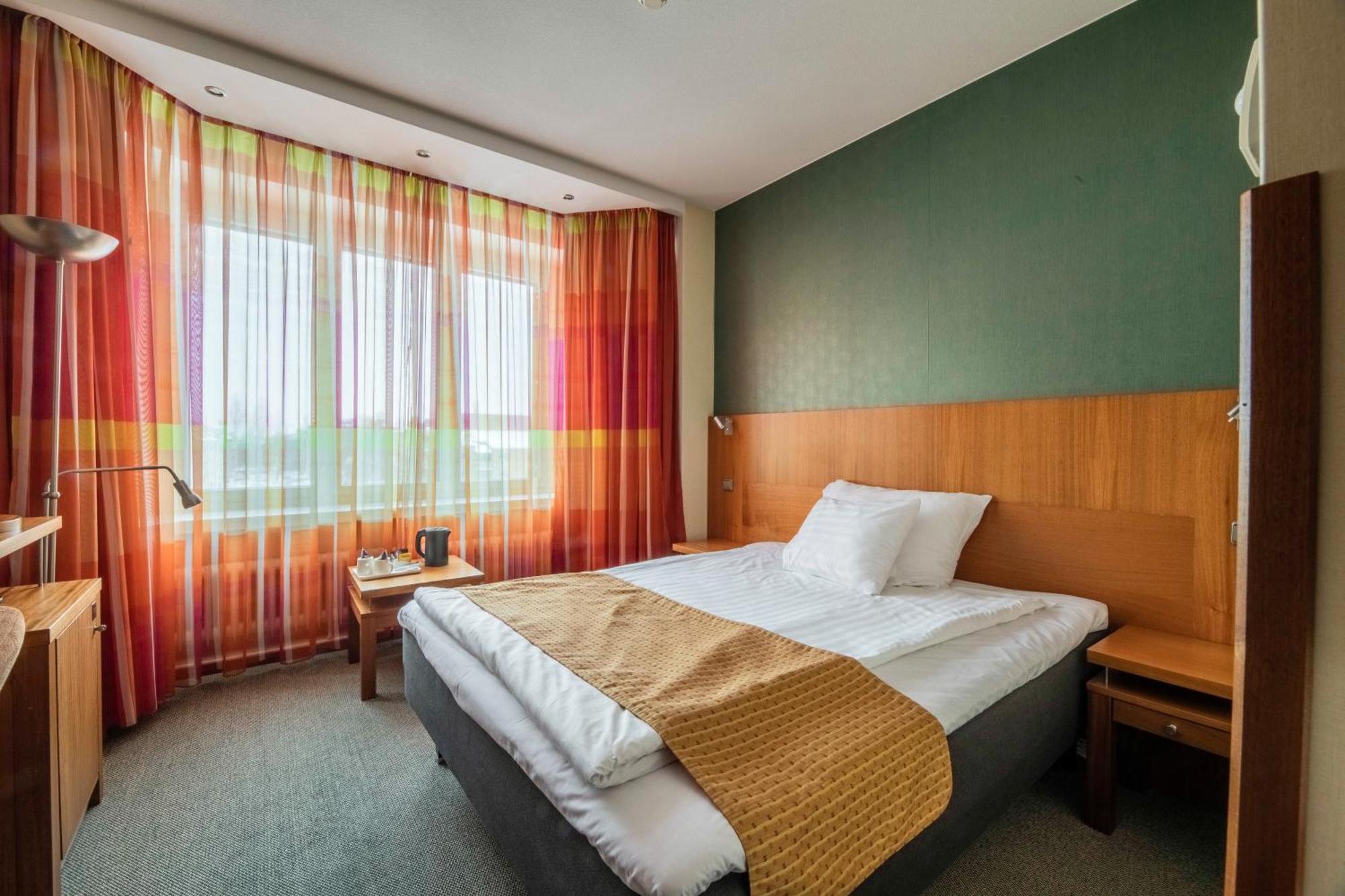 Hotel Oscar วาร์เคาส์ ภายนอก รูปภาพ
