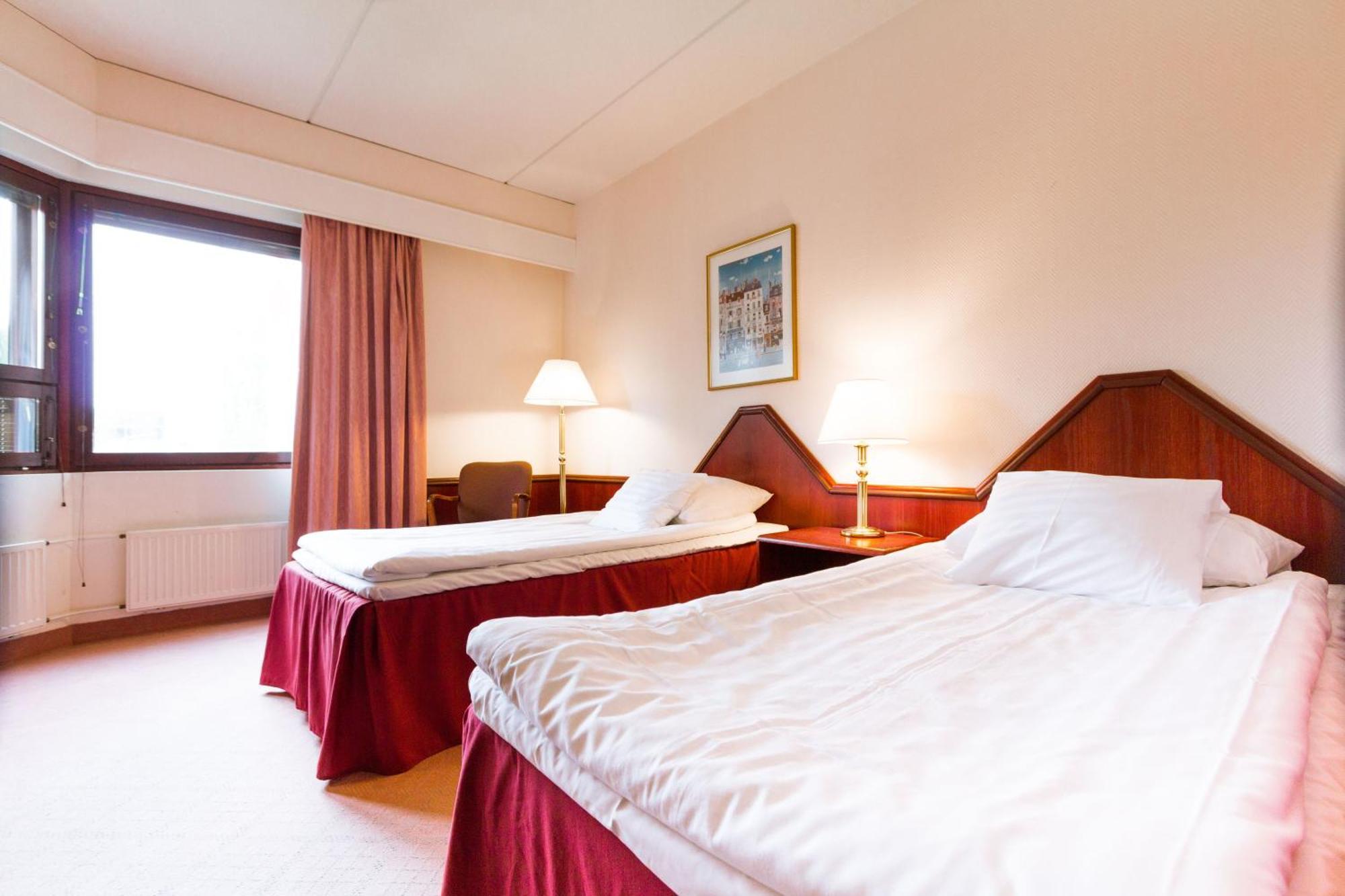 Hotel Oscar วาร์เคาส์ ห้อง รูปภาพ